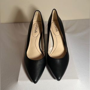 Lifestride Women's Black Pump 10 Wide | Color: Black